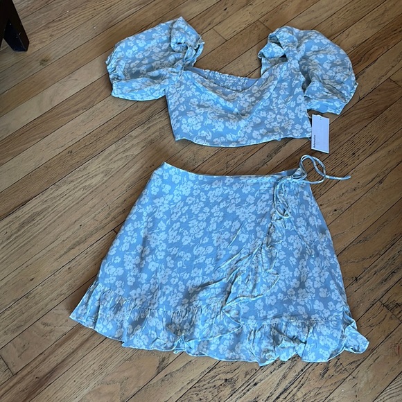 NWT Reformation SOFIE SINEAD FLORAL 2 PIECE SET Size 4 - Picture 6 of 11